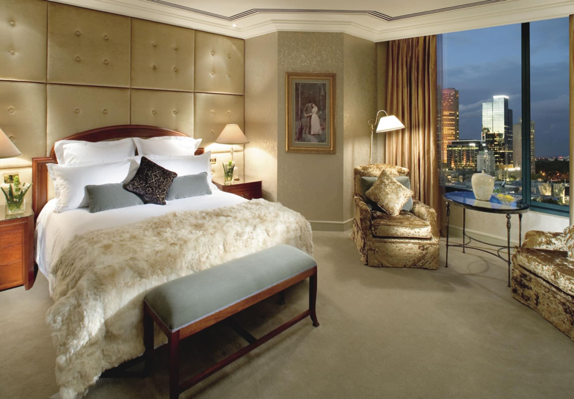 墨尔本朗廷酒店 客房 照片 A bedroom at the Four Seasons Hotel