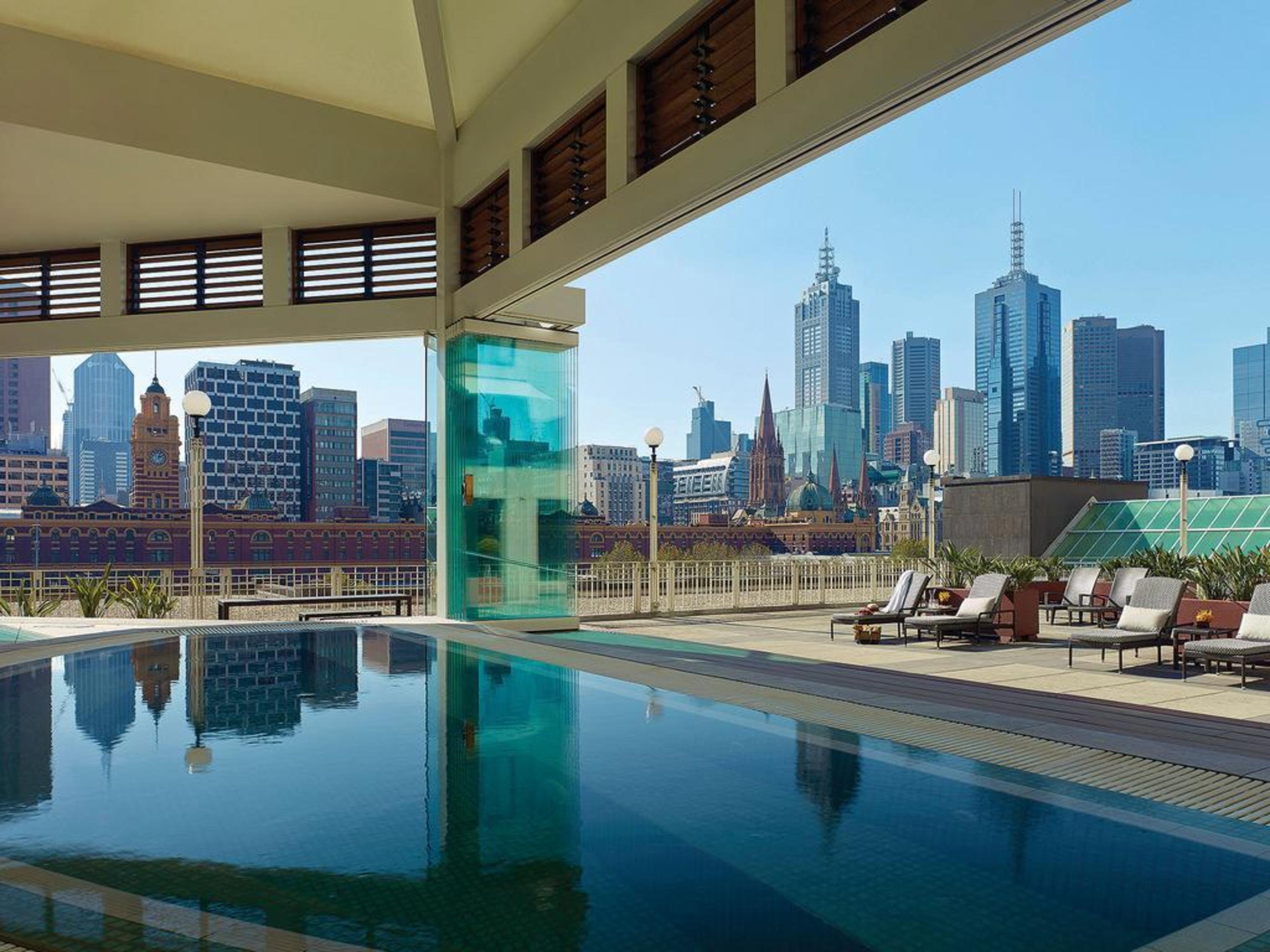 墨尔本朗廷酒店 外观 照片 The pool at the Standard East Village